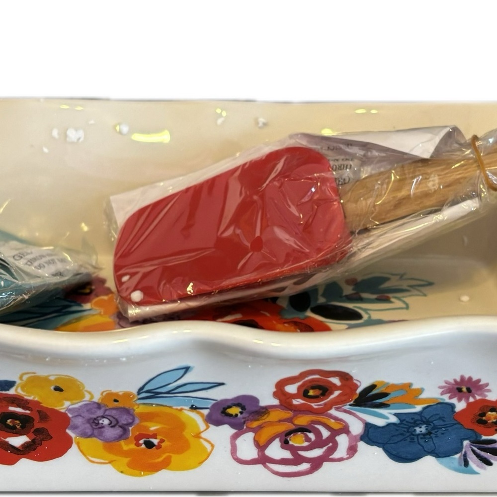 The Pioneer Woman Collected Ceramic Baking Set, 16-Pieces missing 1 piece - Picture 14 of 16